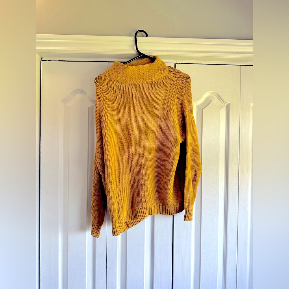 Old Navy Mustard Knit Sweater, Size M
